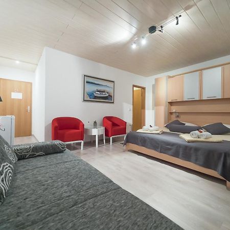 Lanterna Rooms 图兰杰 外观 照片