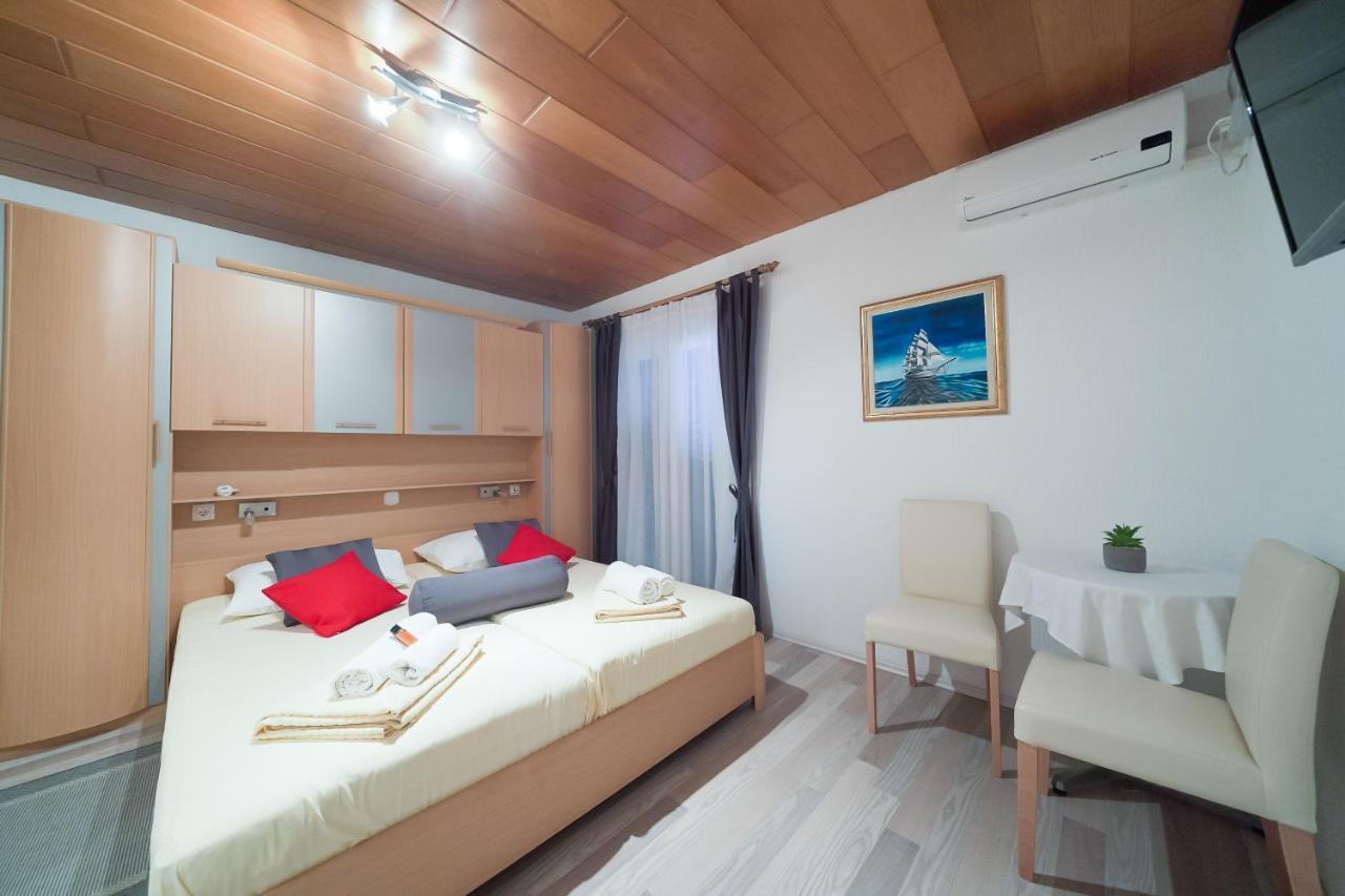Lanterna Rooms 图兰杰 外观 照片